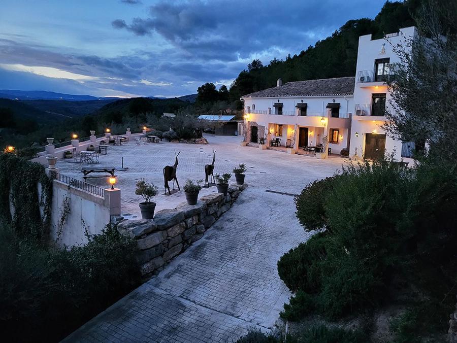 Masia De Matuta * Vall de Almonacid